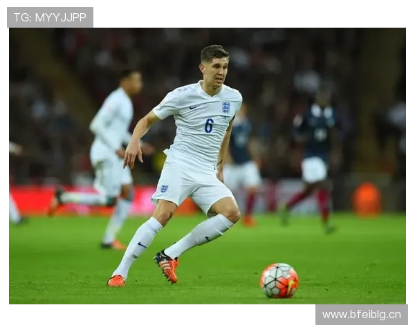 约翰·斯通斯：从传统中卫到战术多面手的角色跃迁分析